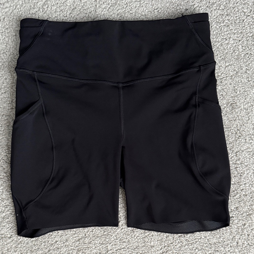 Lululemon Fast and Free size 6 Black Women's Biker Short
